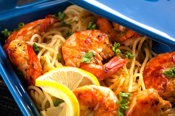 Spagetti mit garnelen 