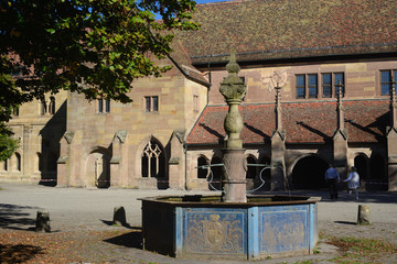 Klosterfront im Kloster Maulbronn