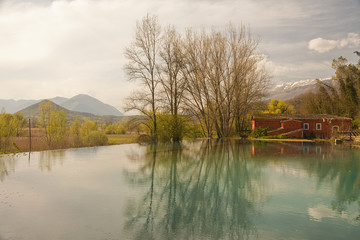 Fototapeta premium Panoramica del lago di Posta fibreno