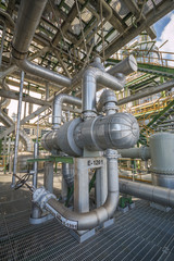 Heat exchanger with pipeline