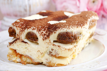 Tiramisu cake