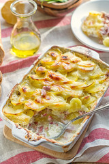Potato gratin with bacon and cheese