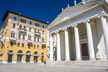 Fototapeta premium Triesteński neoklasyczny kościół św. Antoniego Thaumaturgo
