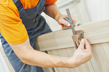door lock installation