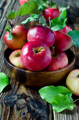 Fresh red apples in a bowl