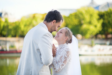 Just married couple in Paris