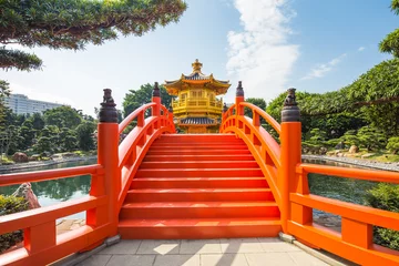 Zelfklevend Fotobehang Golden Pavilion of Perfection in Nan Lian Garden, Hong Kong © orpheus26