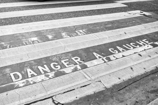 Fototapeta Danger a Gauche