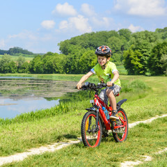 Obraz premium schneidiger Radler