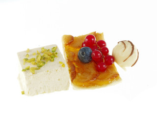 apple tart with coconut ice cream