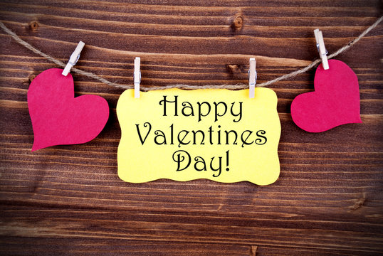 Gelbes Etikett mit Text Happy Valentines Day