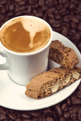 Italian break, fresh expresso coffee with cantuccini cakes