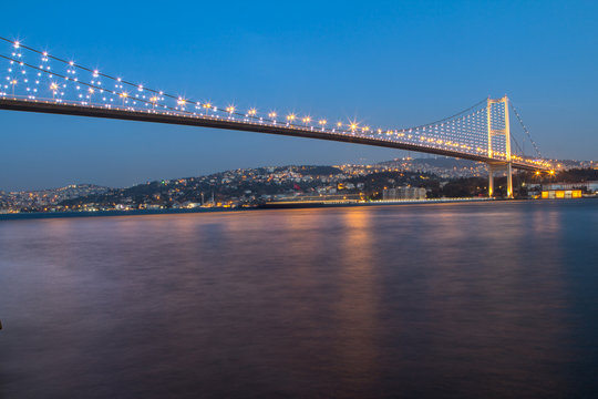 Bosphorus Bridge at night © robertdering