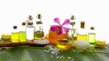 Setting set on banana leaf