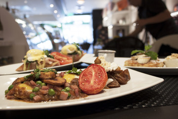 Huevos Motulenos - breakfast food