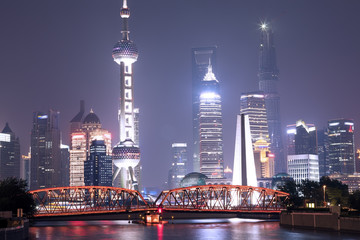 Obraz premium International metropolis Shanghai, Pudong skyline night