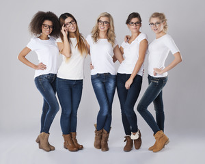 Obraz premium Finding good glasses, nothing easier