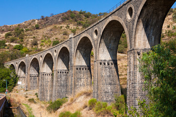 Obraz premium Old bridge in Sicily