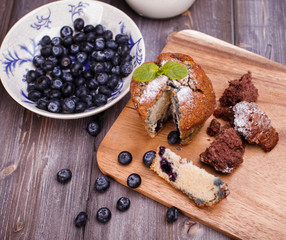 blackberry cupcake