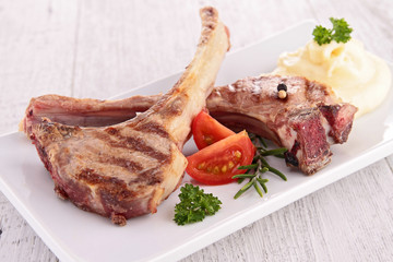 grilled rack of lamb