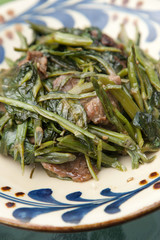 エンサイの牛肉炒め
