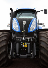 New blue tractor from Hollandia