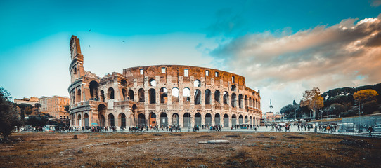 Colosseum in Rome - obrazy, fototapety, plakaty