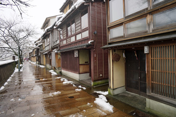 金沢　雪の主計町