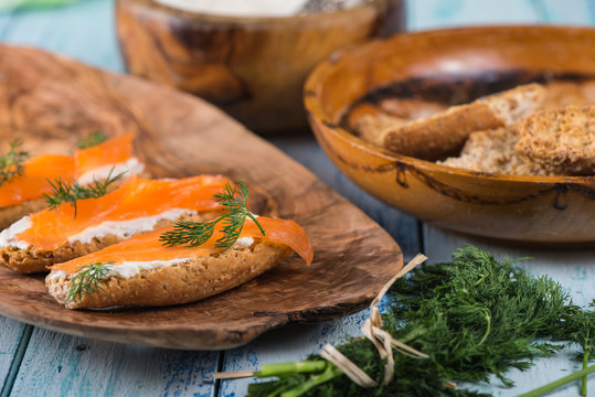 smoked salmon with soft cheese and dill