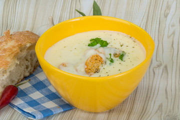 Cheese soup with croutons