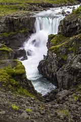 Fototapeta na wymiar Icelandic Waterfall