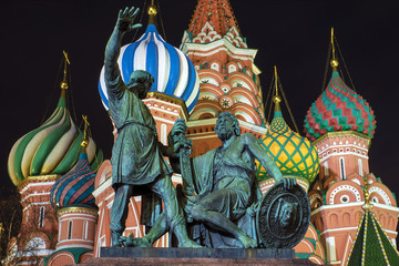 Fototapeta na wymiar Monument to Minin and Pozharsky on Red Square, Moscow, Russia