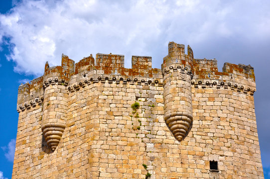 Castillo de Coria, C&aacute;ceres, siglo XV, arquitectura militar