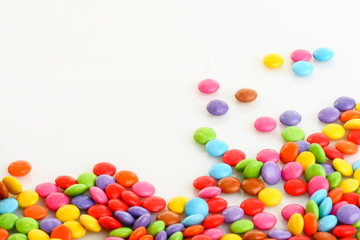 Schokolinsen: Platz für Text für Einladung oder Plakat für Feier