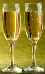 glasses of champagne