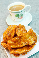 Caramelized crisps.