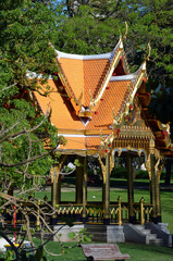 Fototapeta premium Chinesischer Pavillon im Park Belem Lissabon