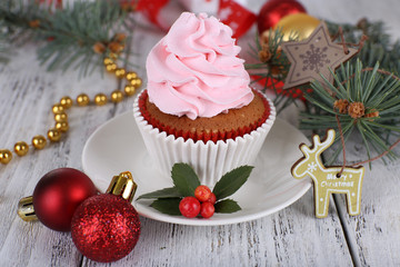 Cup-cake with cream