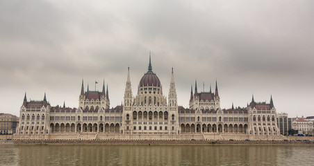 Obraz premium Hungarian Parliament Building in Budapest