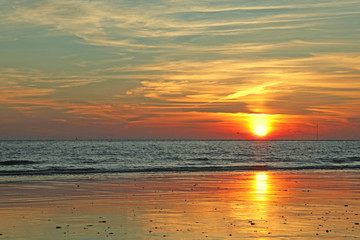 coucher de soleil à la plage