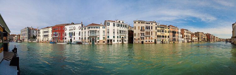 Obraz na płótnie Canvas Canal Grande - Stae station in Venice, Italy