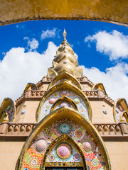 Fototapeta premium Wat Phra Dhat Phasornkaew at Phu tup berk