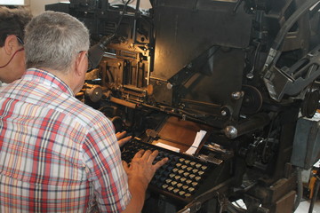Linotype Machine - obrazy, fototapety, plakaty
