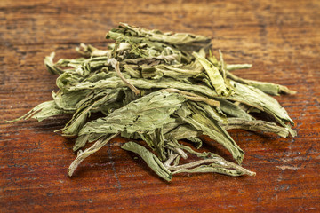 stevia dried leaves