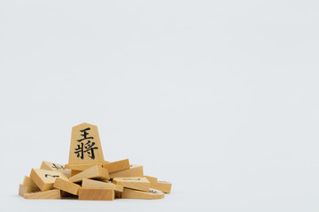 積み上げた将棋の駒