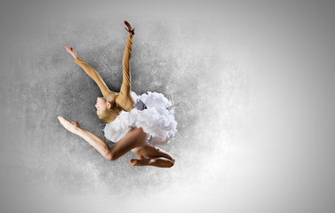 Fototapeta premium Ballerina girl