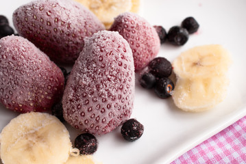 Frozen fruits have lots of vitamins