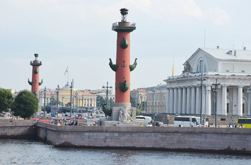 Fototapeta na wymiar View of the arrow of Vasilevsky island.
