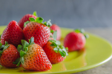  red strawberries on dish
