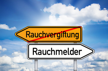 Obraz premium Wegweiser mit Rauchvergiftung und Rauchmelder